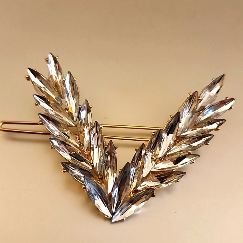 GEM V Shaped Hair CLIP